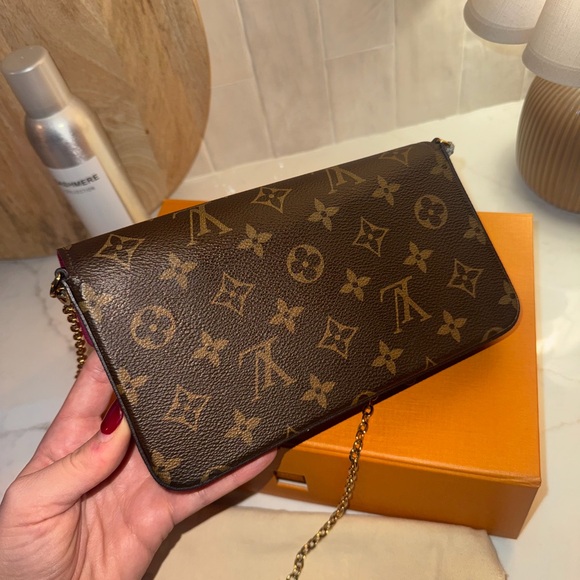 Louis Vuitton Pochette Felicie GM - Picture 6 of 6